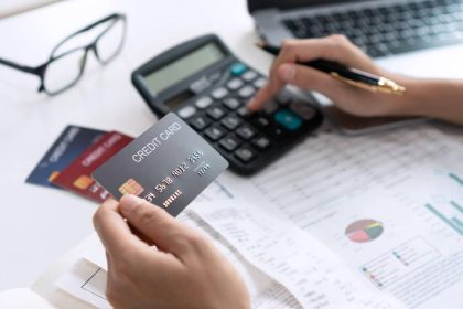 Como controlar gastos com cartão de credito